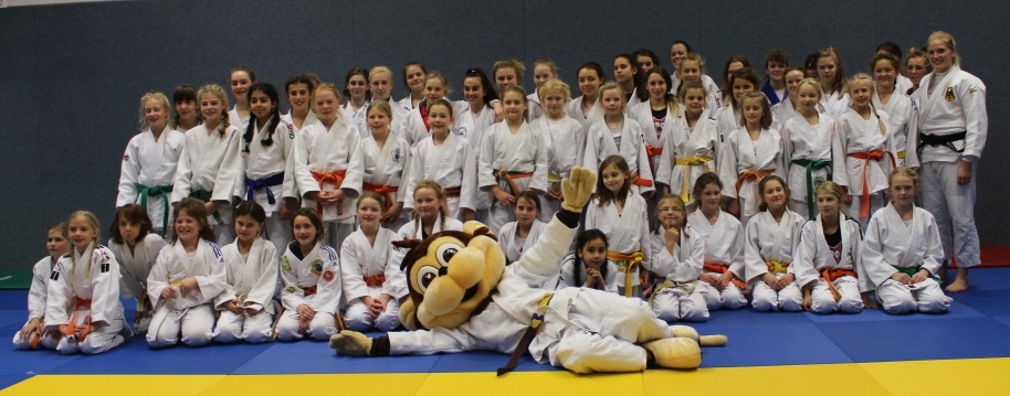 2018 12 08 Ippon Girls Lehrgang mit Szaundra Diedrich Judoka Rauxel 002